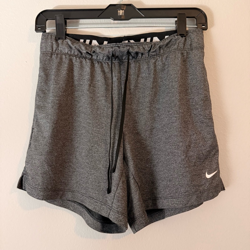 Nike Dri-FIT Attack Women's Training Shorts